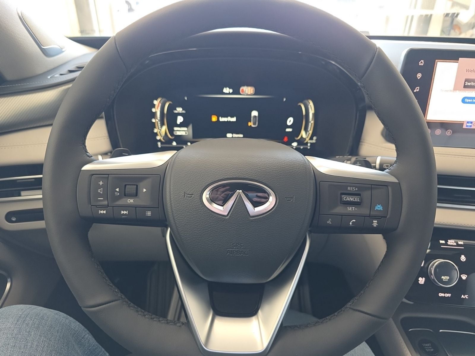 2026 INFINITI QX60 LUXE