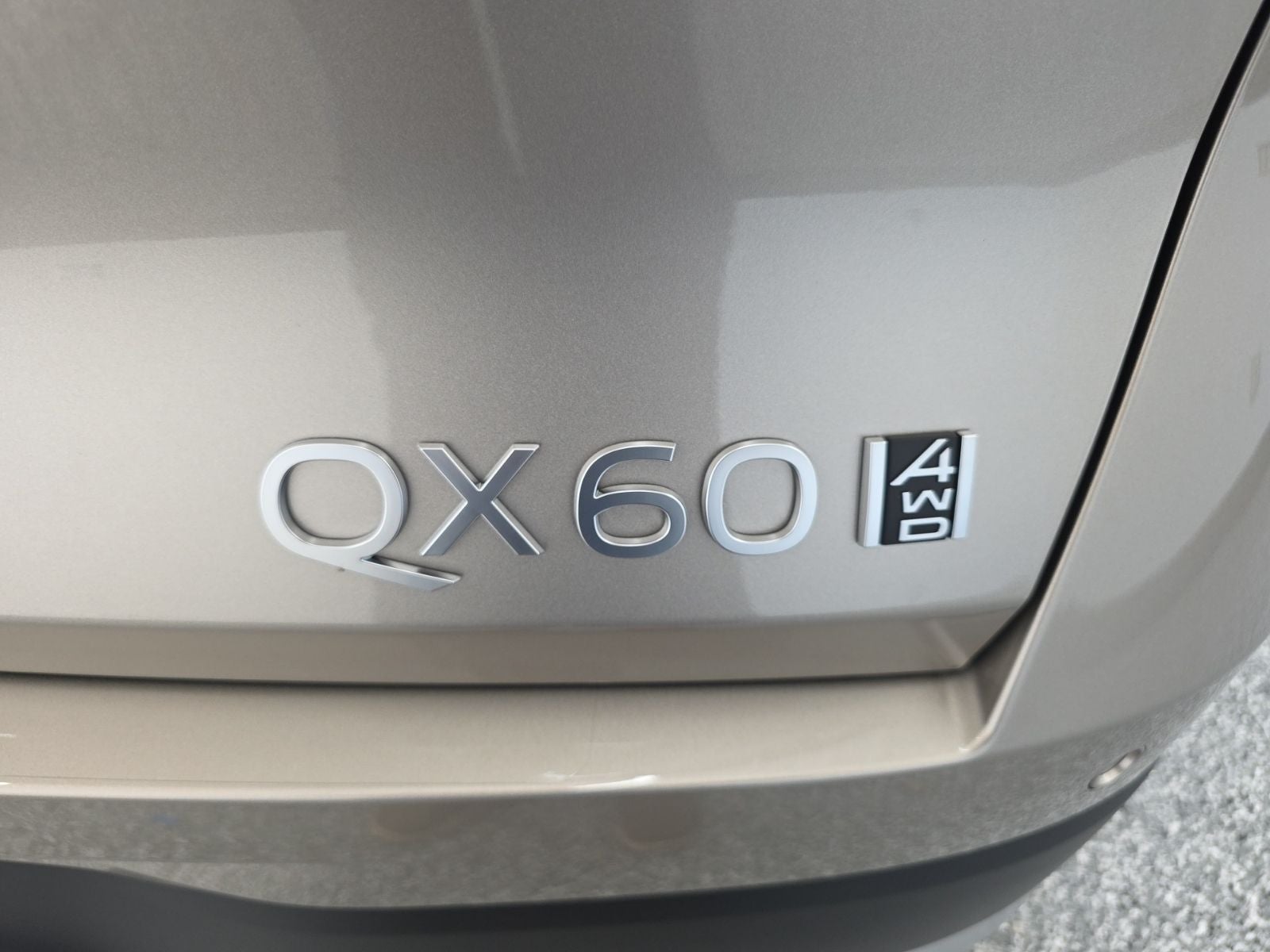 2026 INFINITI QX60 LUXE