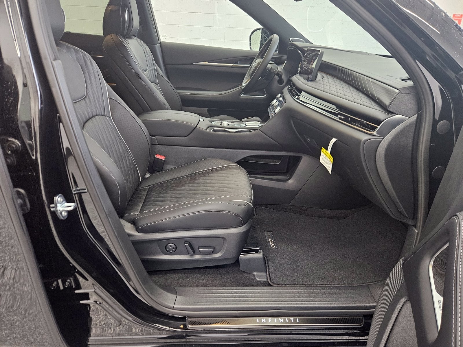 2027 INFINITI QX60 Autograph