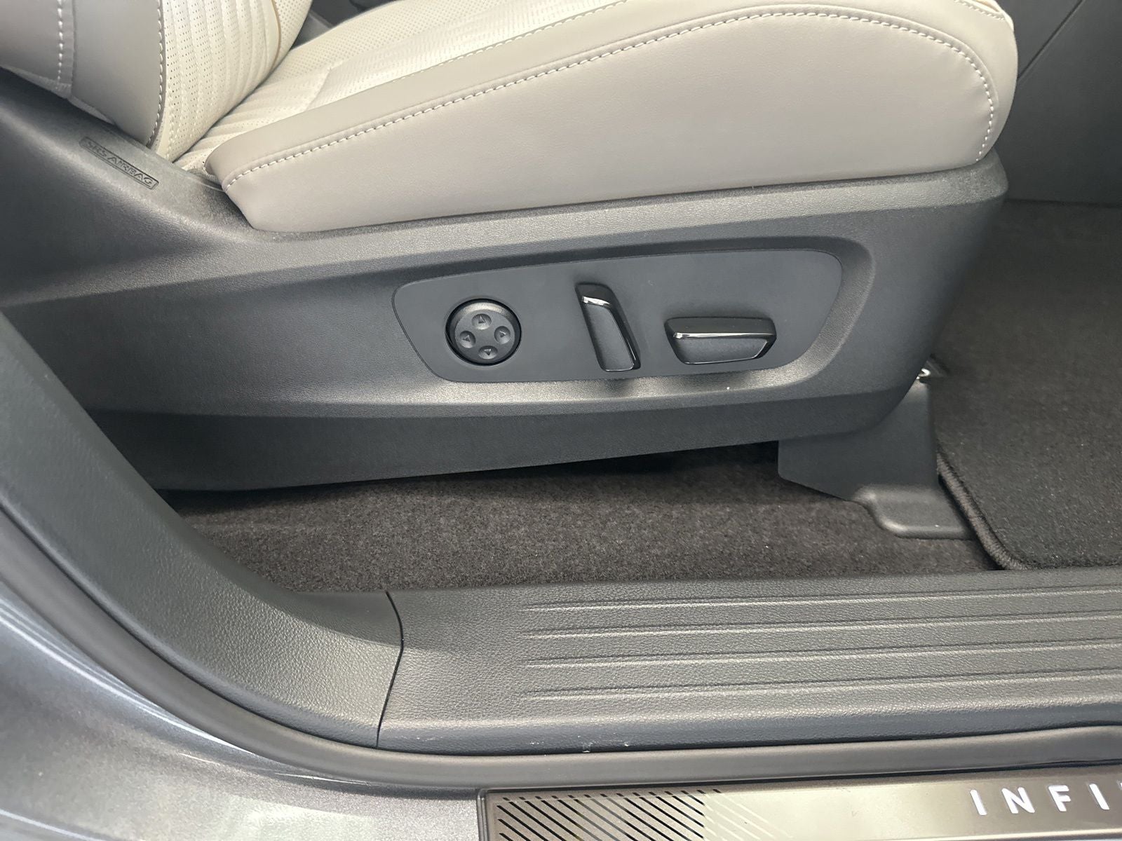 2027 INFINITI QX60 Autograph
