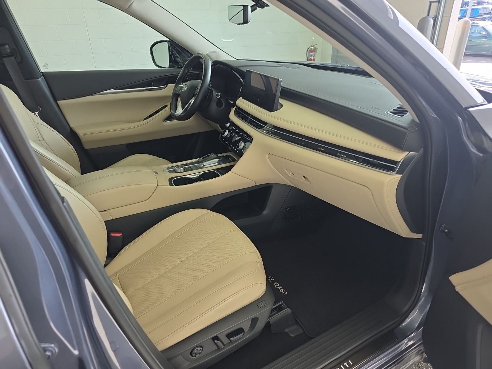 2023 INFINITI QX60 Sensory