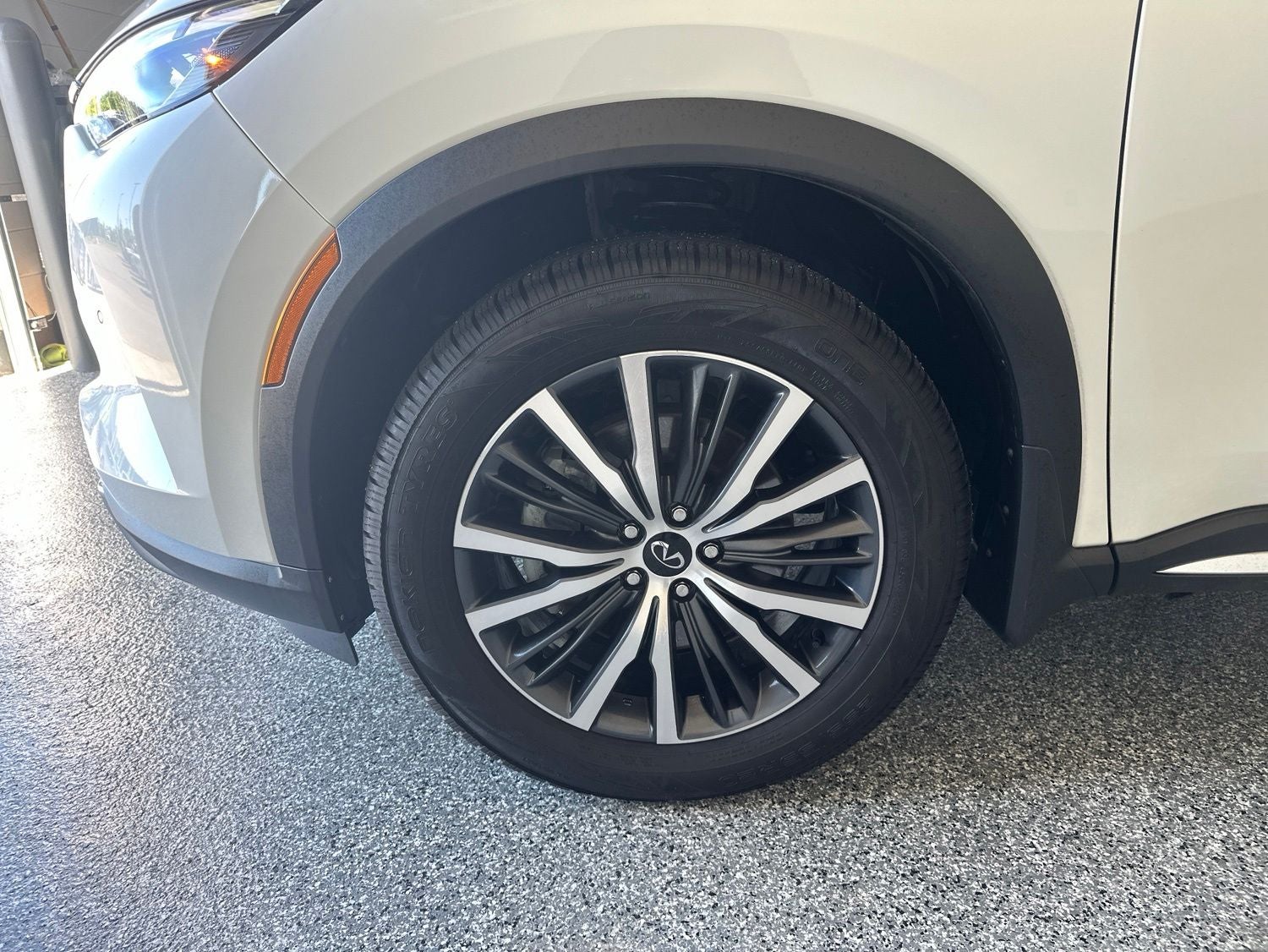 2023 INFINITI QX60 Sensory
