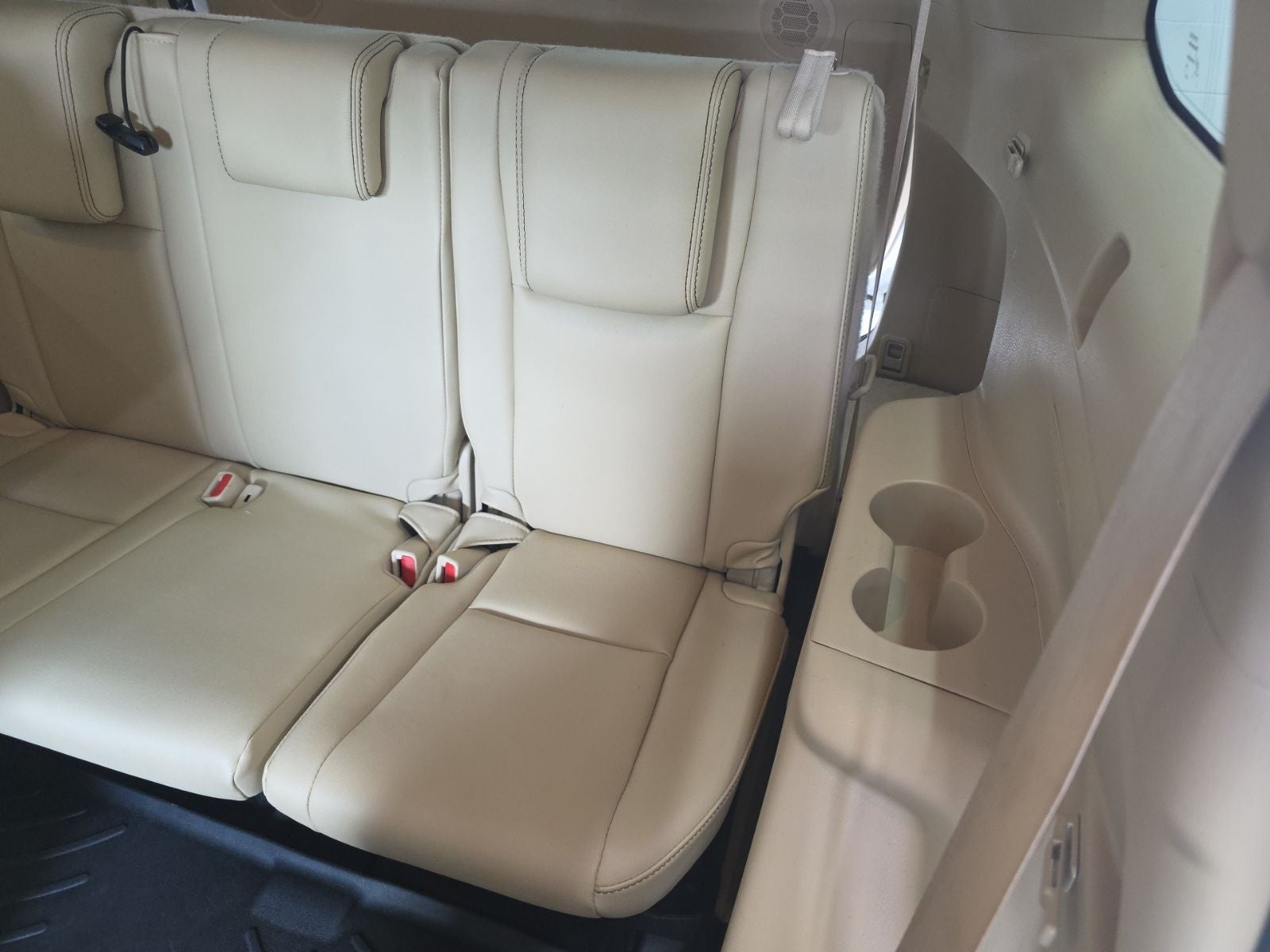 2016 Toyota Highlander Limited Platinum V6