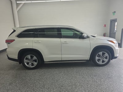 2016 Toyota Highlander Limited Platinum V6