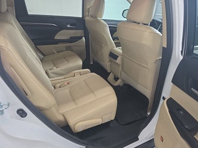 2016 Toyota Highlander Limited Platinum V6