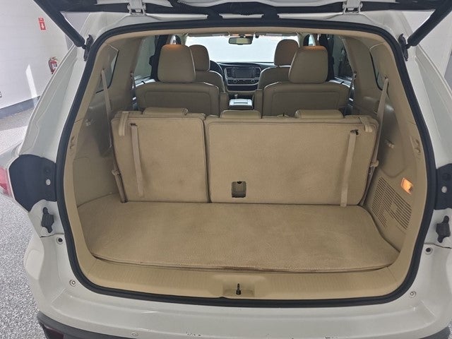 2016 Toyota Highlander Limited Platinum V6