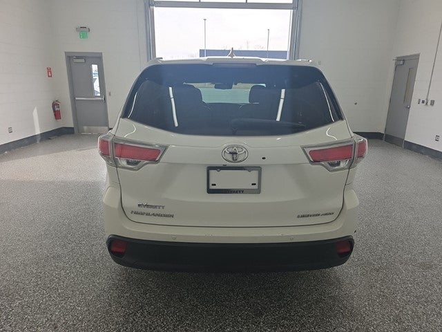 2016 Toyota Highlander Limited Platinum V6
