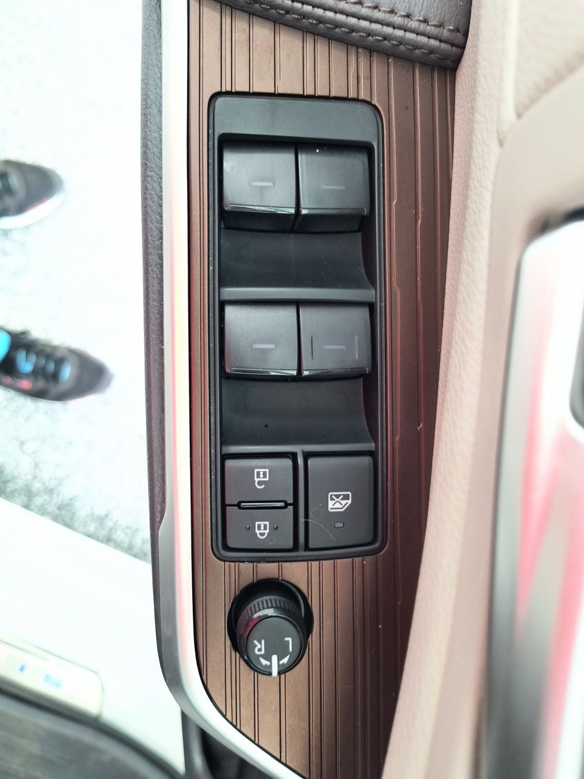 2024 Toyota Sienna XLE 8 Passenger