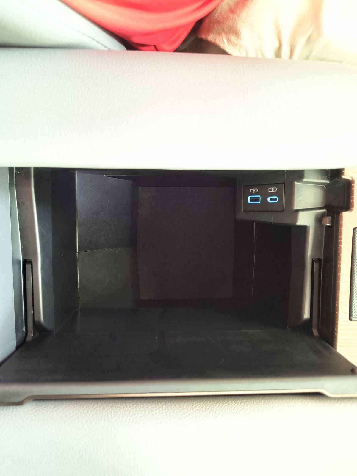 2024 Toyota Sienna XLE 8 Passenger