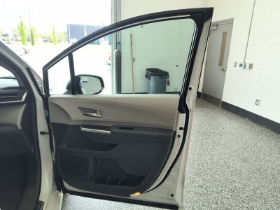 2024 Toyota Sienna XLE 8 Passenger