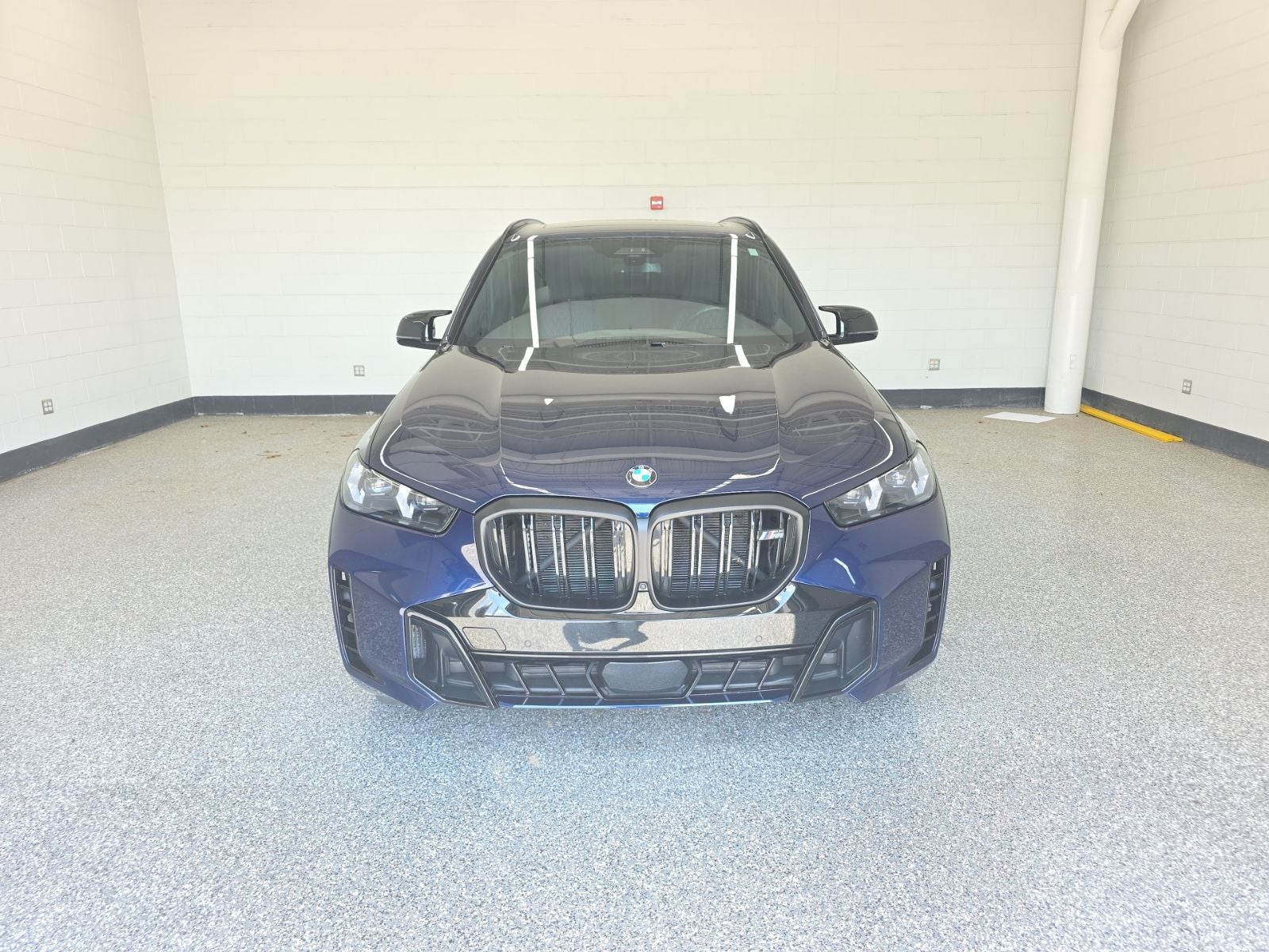 2025 BMW X5 M60i
