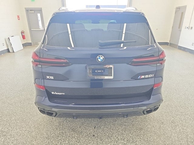 2025 BMW X5 M60i