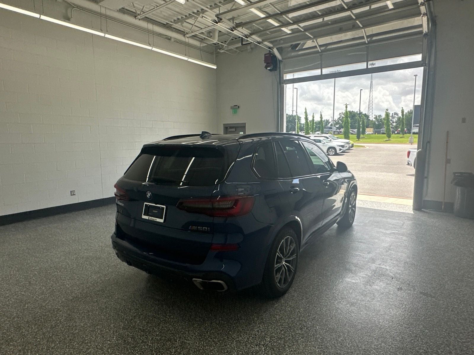 2023 BMW X5 M50i