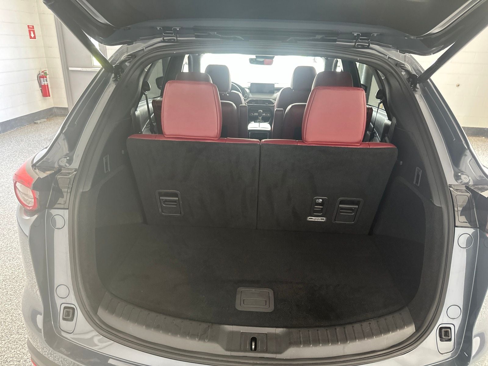 2023 Mazda Mazda CX-9 Carbon Edition