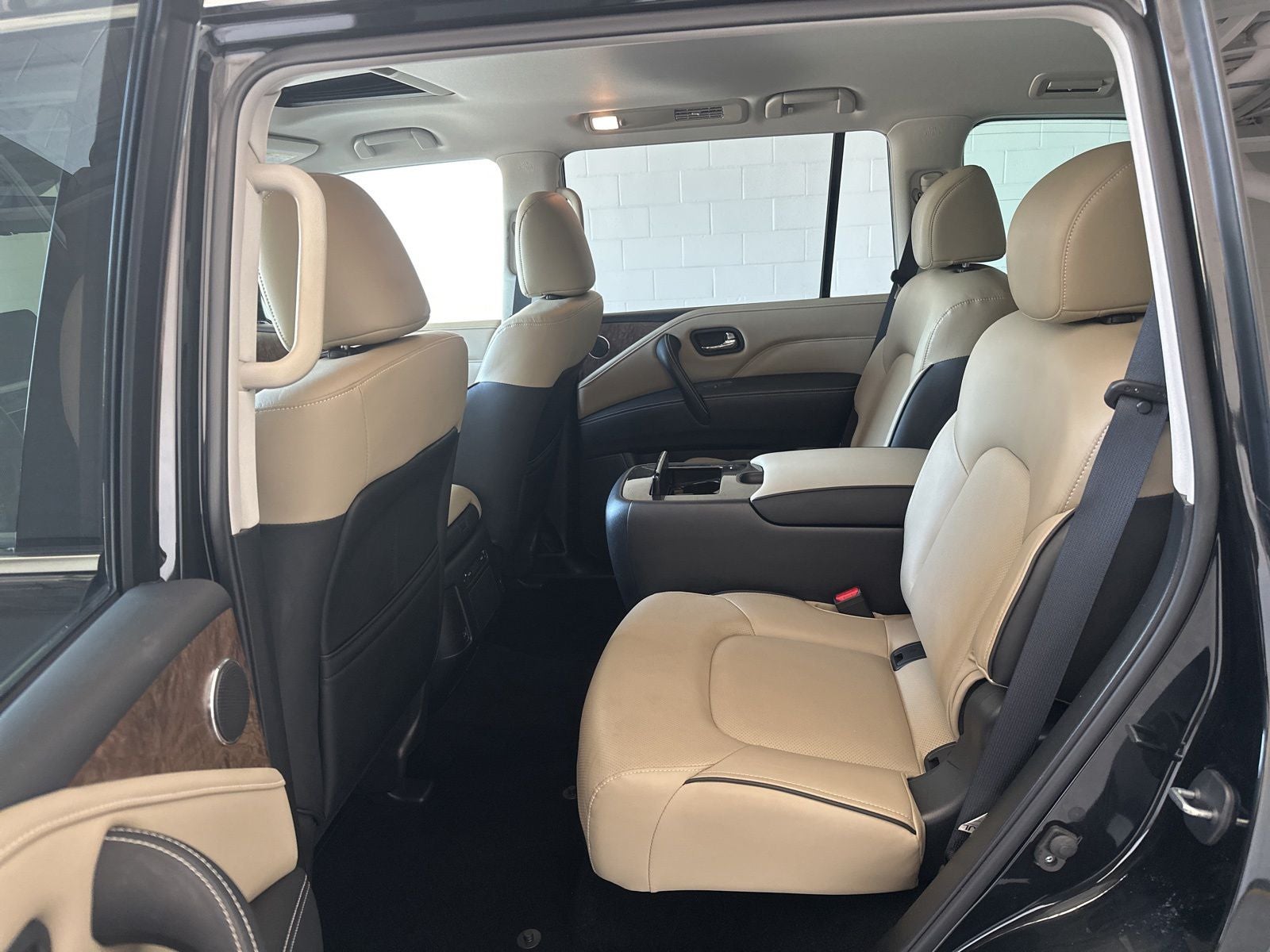 2023 INFINITI QX80 Premium Select