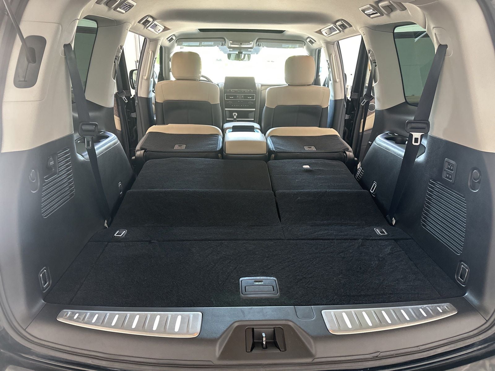 2023 INFINITI QX80 Premium Select
