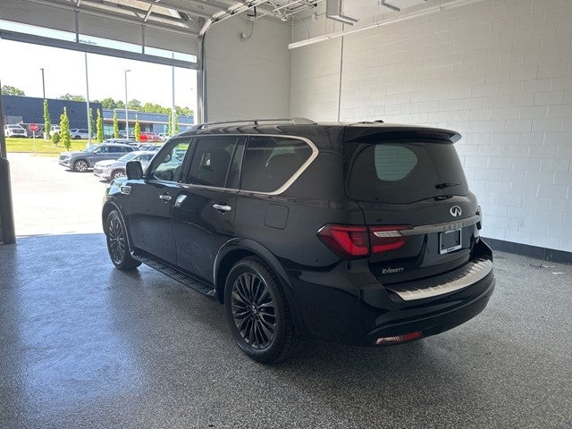 2023 INFINITI QX80 Premium Select