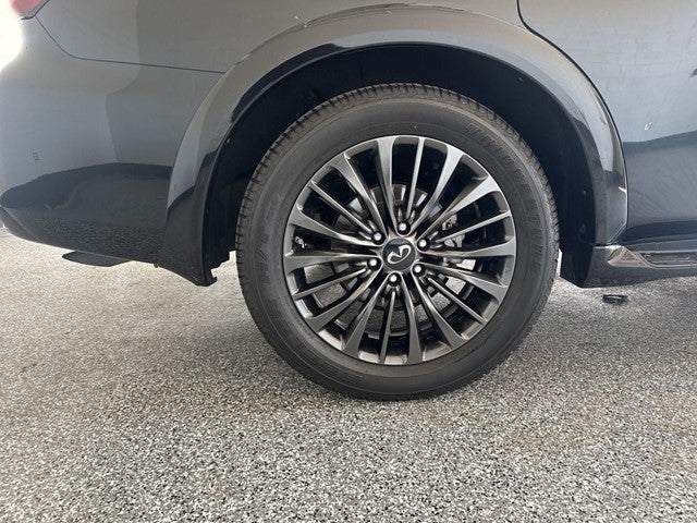 2023 INFINITI QX80 Premium Select