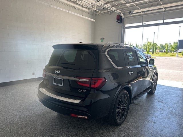 2023 INFINITI QX80 Premium Select