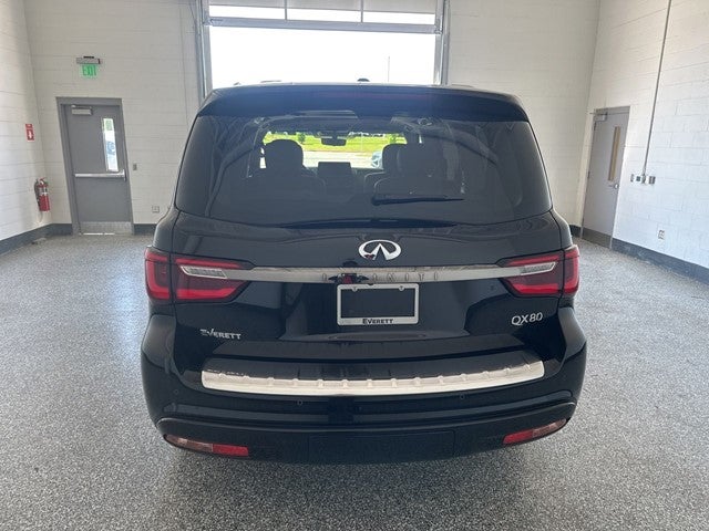 2023 INFINITI QX80 Premium Select