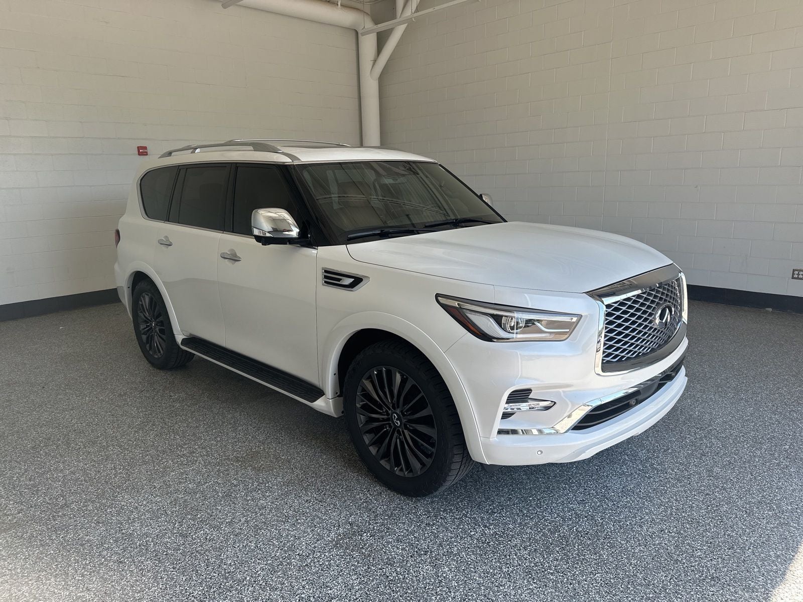 2023 INFINITI QX80 Sensory