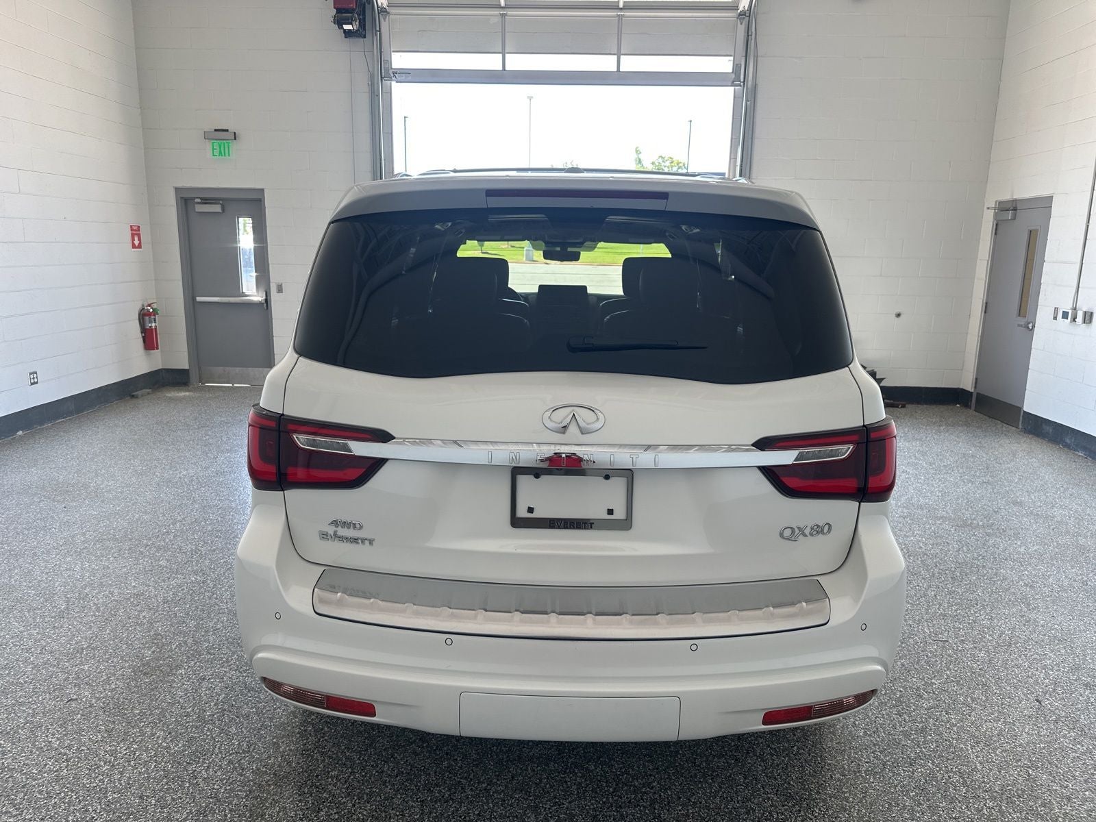2023 INFINITI QX80 Sensory