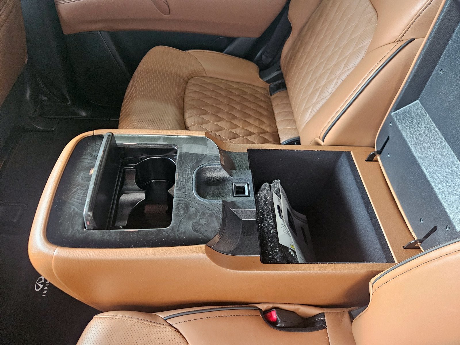 2023 INFINITI QX80 Sensory