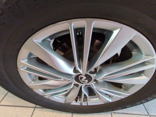 2019 INFINITI QX80 LUXE