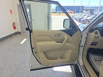 2019 INFINITI QX80 LUXE