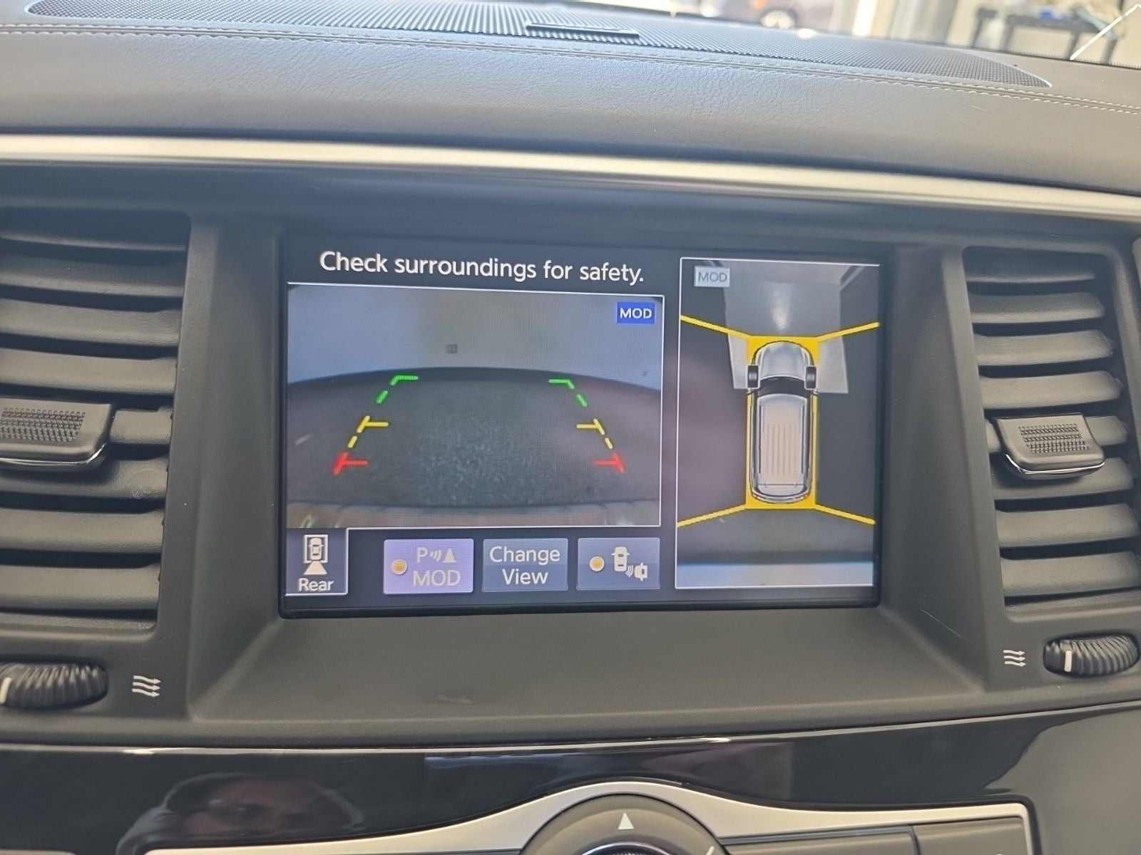 2019 INFINITI QX80 LUXE