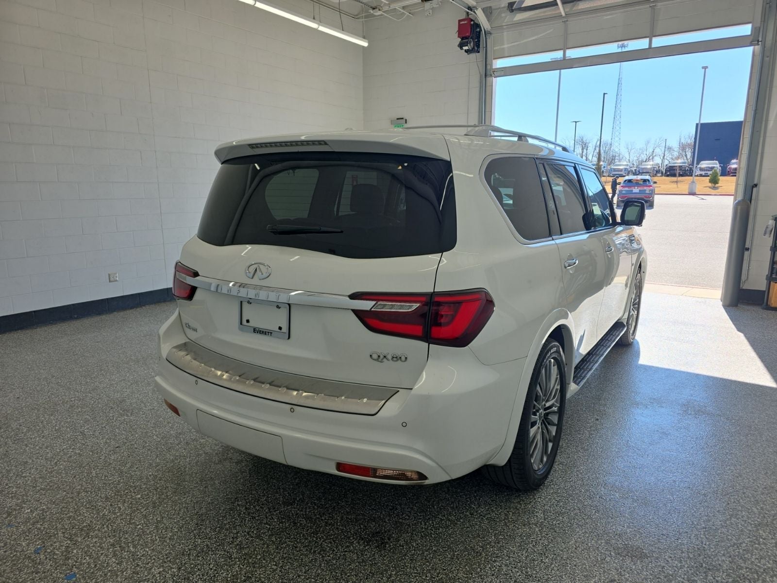 2019 INFINITI QX80 LUXE