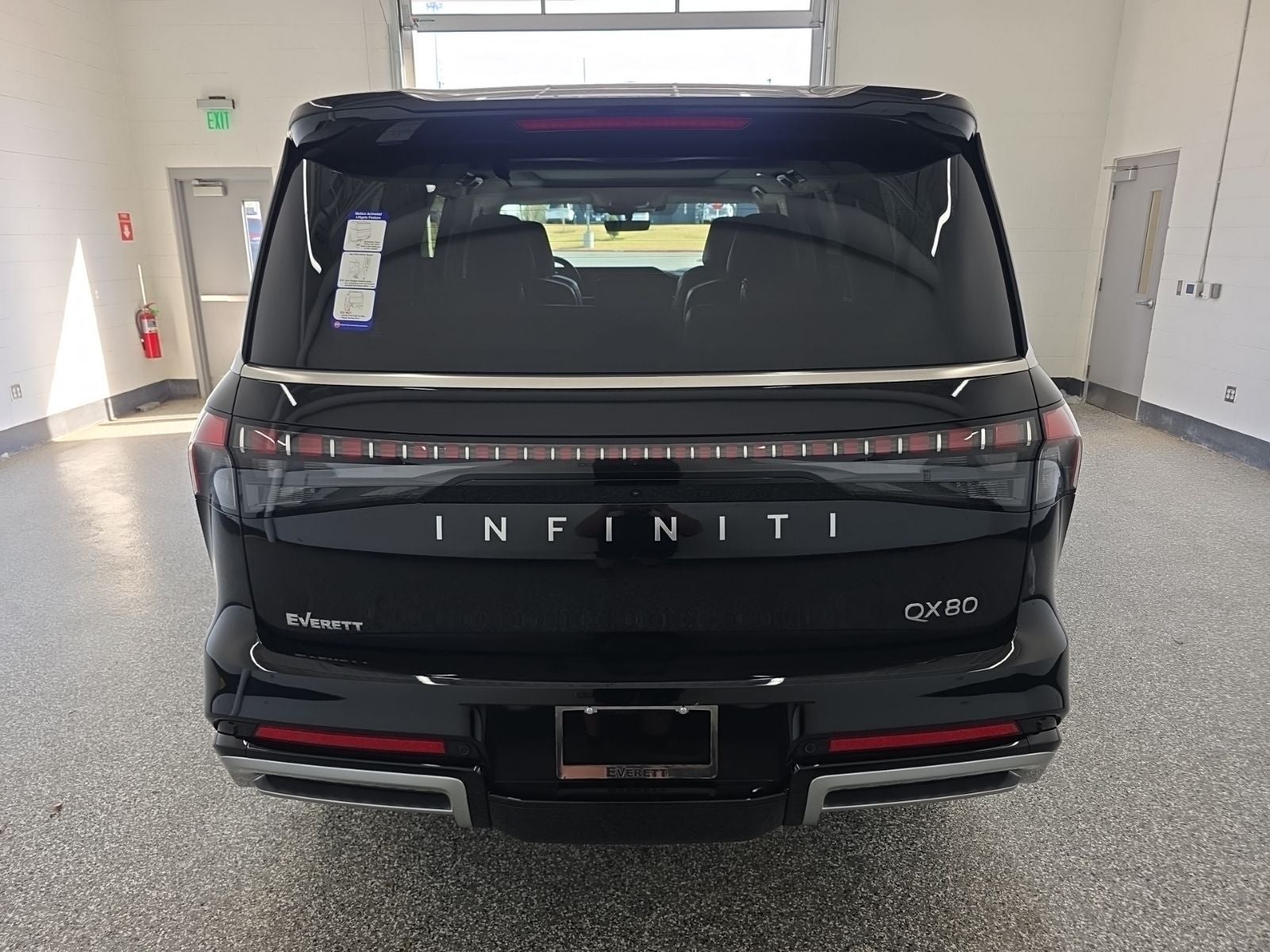 2026 INFINITI QX80 LUXE