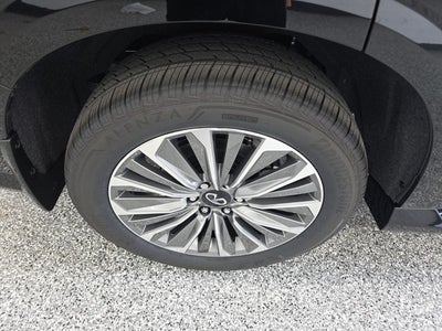 2026 INFINITI QX80 LUXE