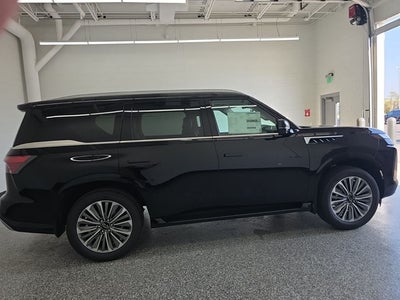 2026 INFINITI QX80 LUXE