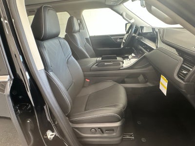 2027 INFINITI QX80 LUXE