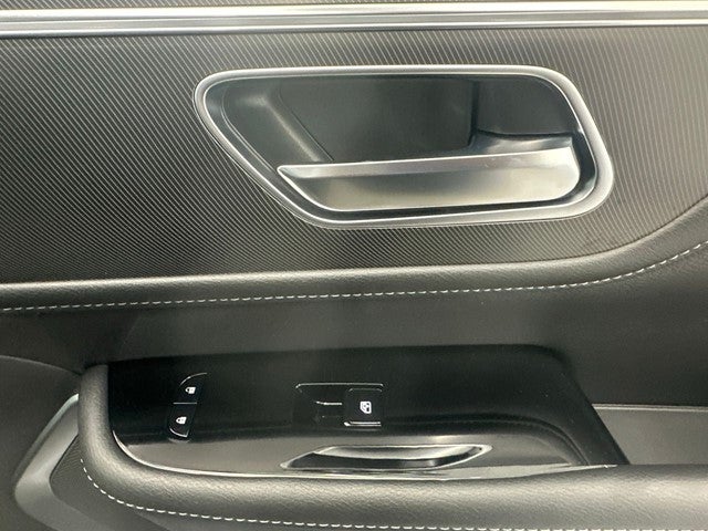 2027 INFINITI QX80 LUXE