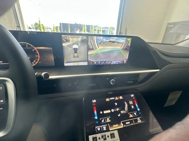 2027 INFINITI QX80 LUXE