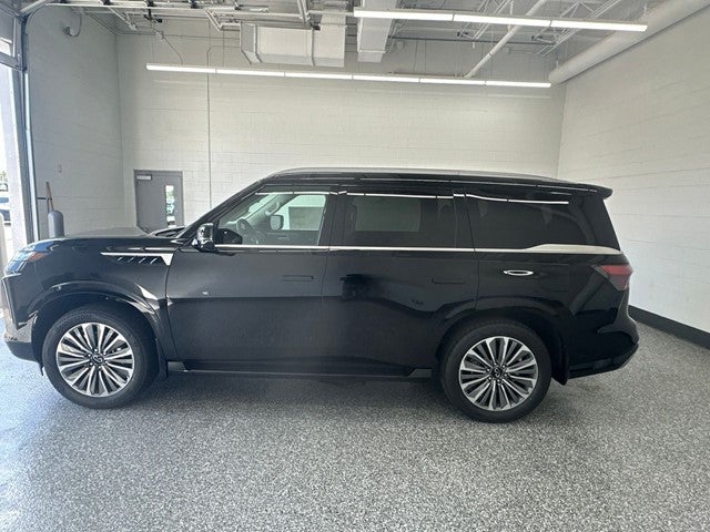 2027 INFINITI QX80 LUXE
