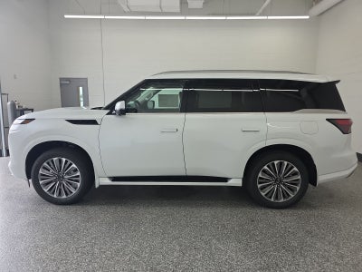 2026 INFINITI QX80 LUXE