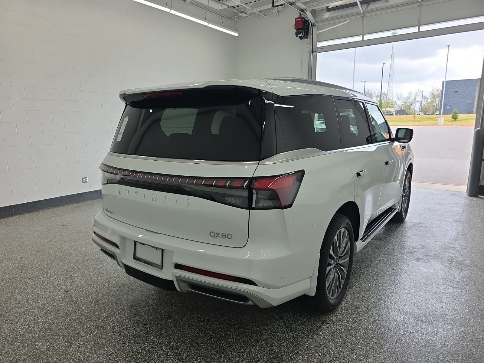 2026 INFINITI QX80 LUXE