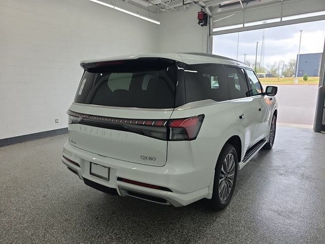 2026 INFINITI QX80 LUXE