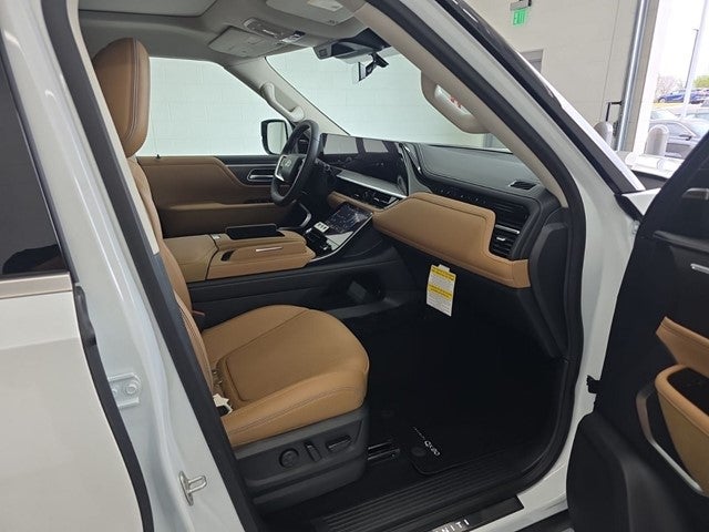 2026 INFINITI QX80 LUXE