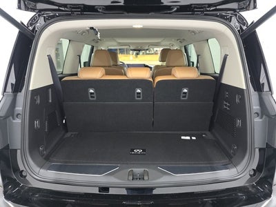 2026 INFINITI QX80 LUXE