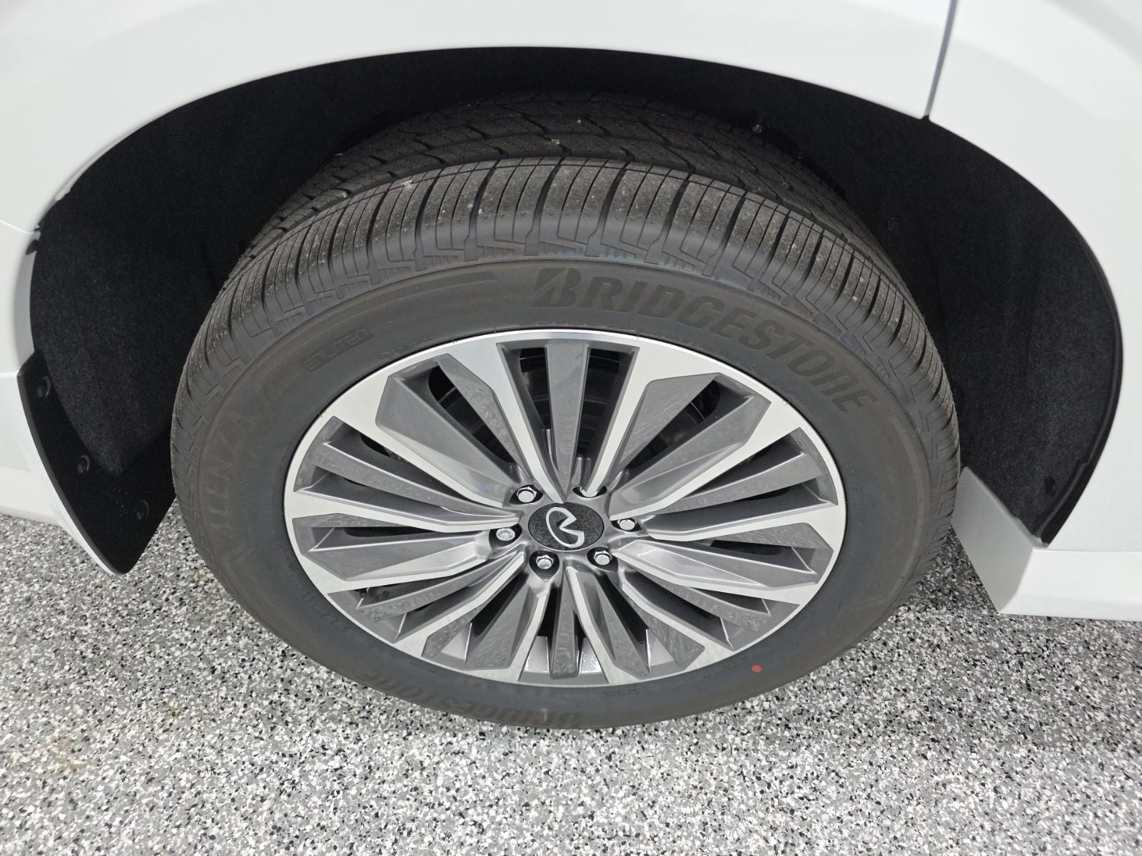 2026 INFINITI QX80 LUXE