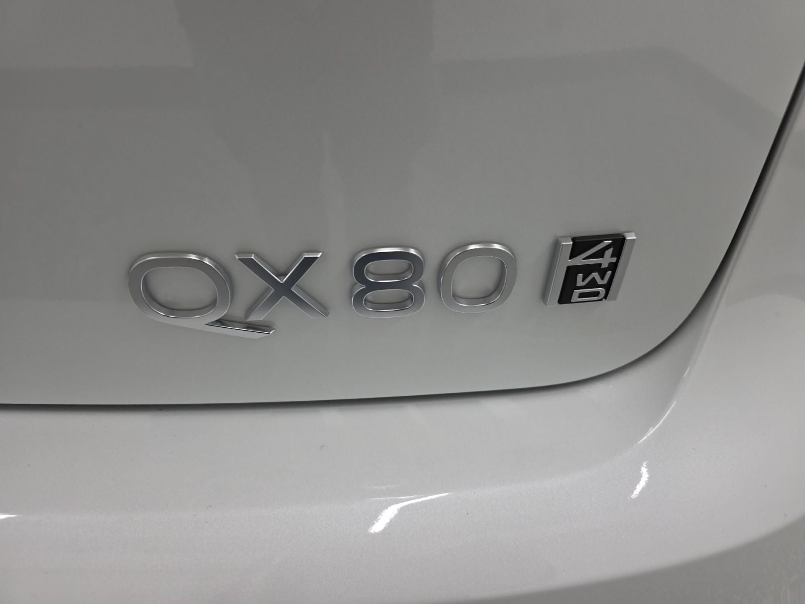 2026 INFINITI QX80 LUXE