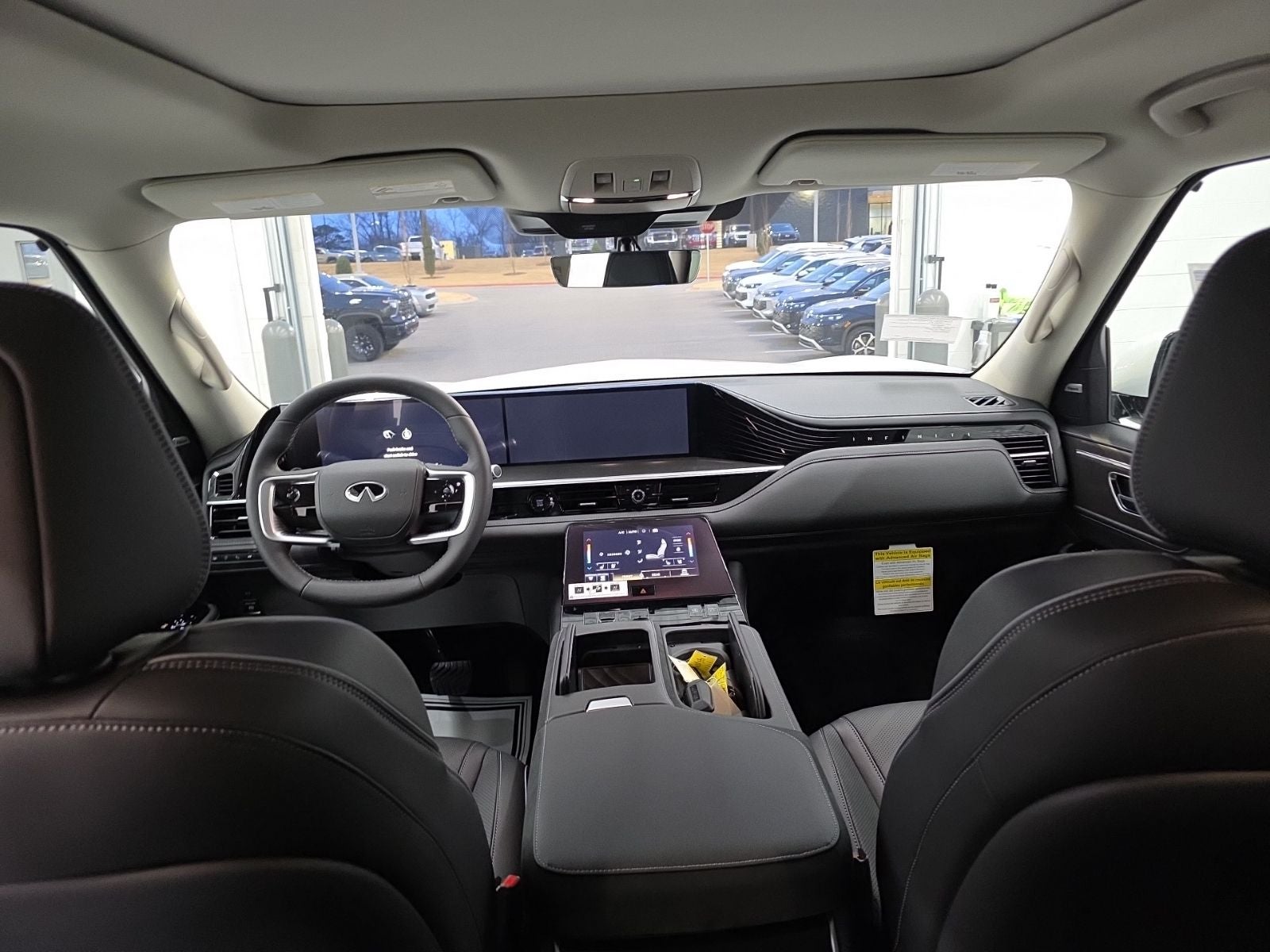 2026 INFINITI QX80 LUXE