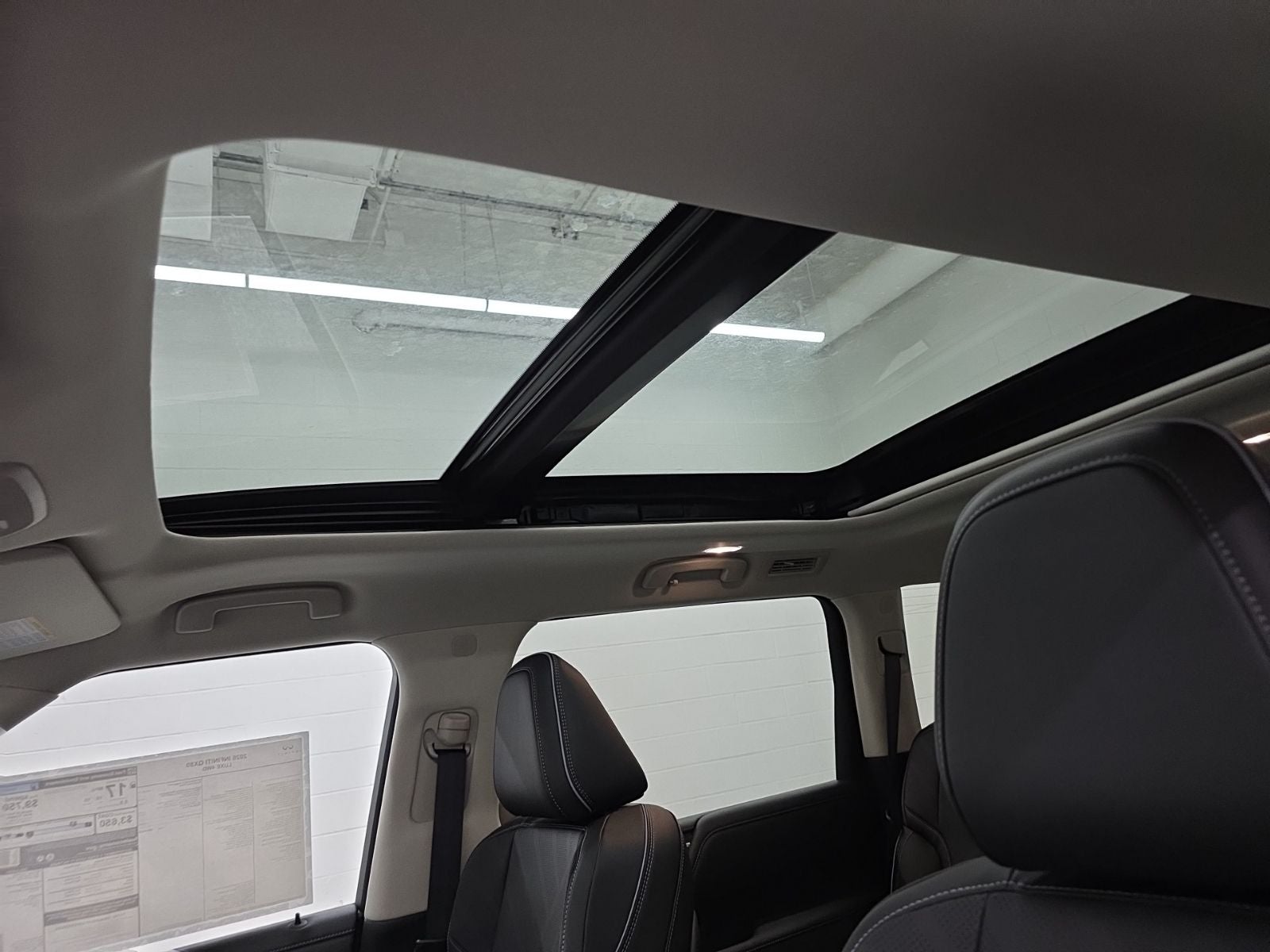 2026 INFINITI QX80 LUXE