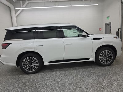 2026 INFINITI QX80 LUXE