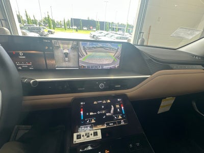 2027 INFINITI QX80 LUXE