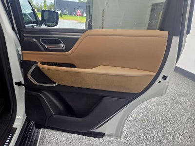 2027 INFINITI QX80 LUXE